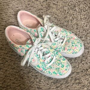 EUC Converse All Stars Women’s Floral Sneakers size 6